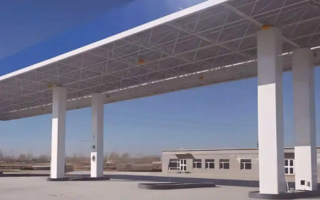 陇南钢结构加油站罩棚_螺栓球网架_挑檐_形象柱!